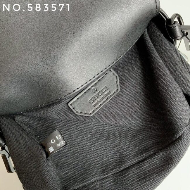 Gc429 Gc Marmont Mini Top Handle Bag / 8"W X 6"H X 3"D