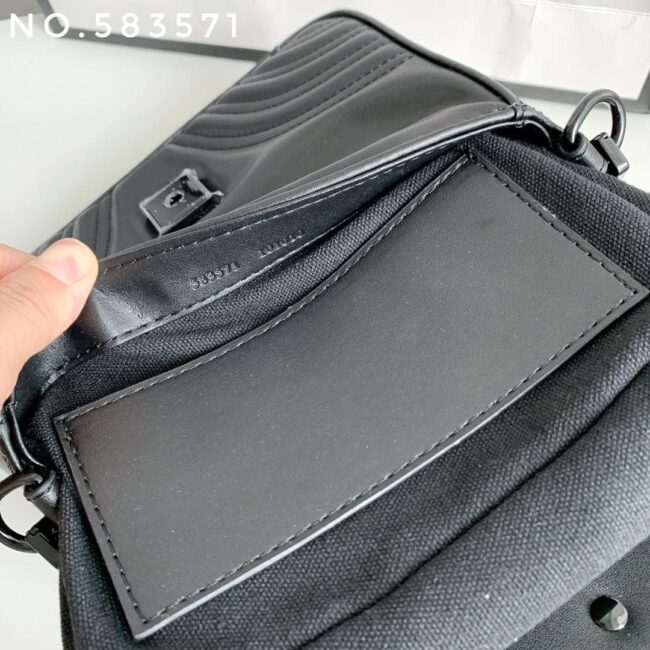 Gc429 Gc Marmont Mini Top Handle Bag / 8"W X 6"H X 3"D