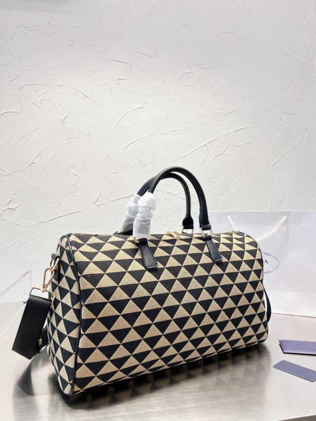 Pd174 Symbole Embroidered Jacquard Fabric Travel Bag / 17.7X9.1X9.6Inch