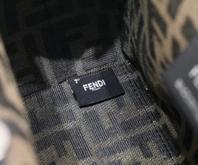 Ff151 Fendi First Medium / 12.8X5.9X9.2Inch